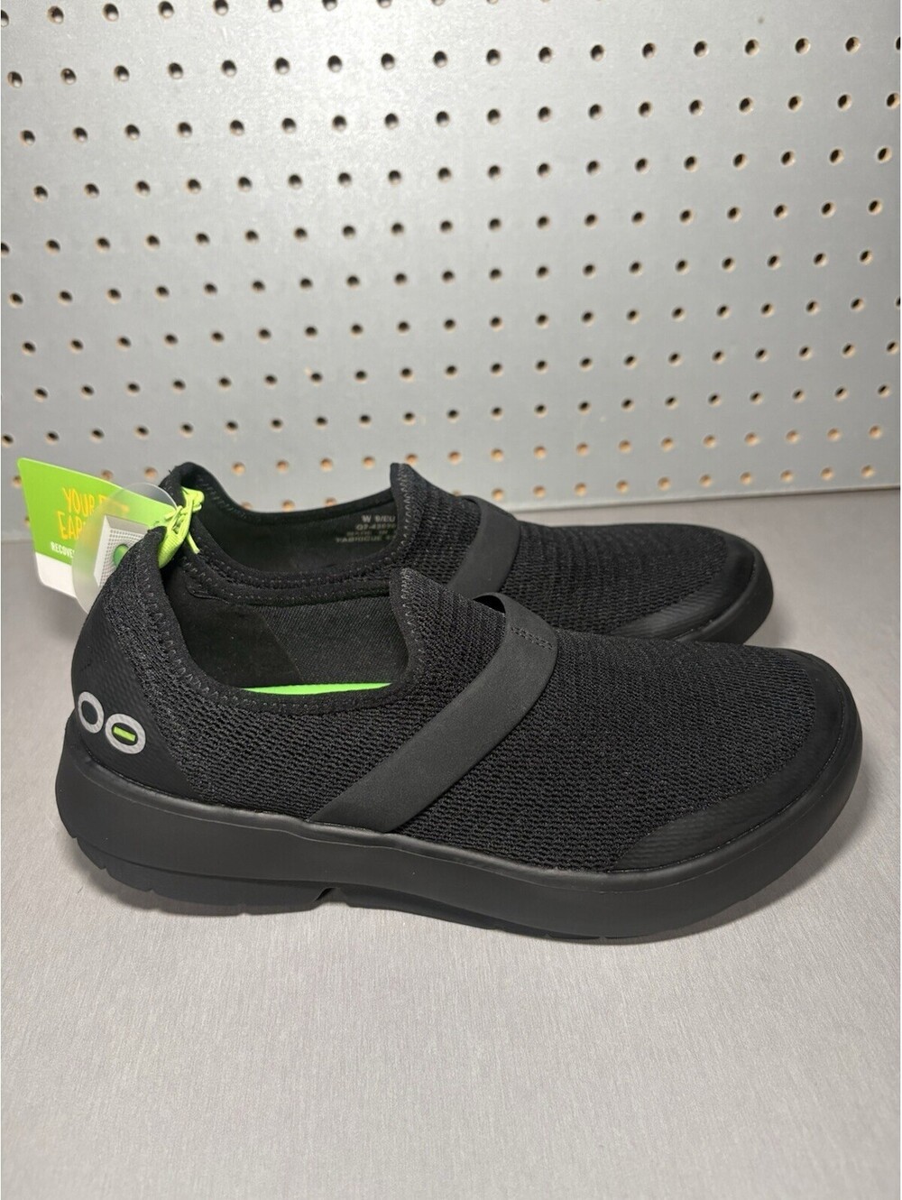 OOFOS OOmg Low Mesh Shoes Womens Sz 9 Black Slip-On Comfort Cushioned NWT NEW